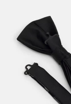 Pier One SET - Einstecktuch - Black 10 Pier One SET - Einstecktuch - Black -Bekleidungs Verkauf 0c31a86118a34f4aa1aaadb742e27768