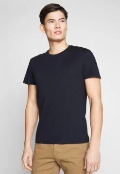 Pier One 2 PACK - T-Shirt Basic - White/dark Blue -Bekleidungs Verkauf 29e824f9825c4b58be6620e83ee4ac6b