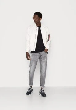 Pier One UNISEX - Sonstige Accessoires - Gold-coloured 11 Pier One UNISEX - Sonstige Accessoires - Gold-coloured -Bekleidungs Verkauf 32b2b32db81d433ba0dcc59046def6ab