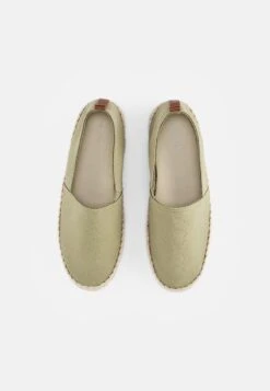 Pier One RENA ESPADRILLE UNISEX - Espadrille - Olive 11 Pier One RENA ESPADRILLE UNISEX - Espadrille - Olive -Bekleidungs Verkauf 37f61750ec004994b62ae6ddcfad1a43