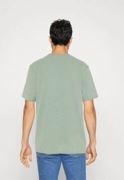 Pier One 5 PACK - T-Shirt Basic - Mint/off-white/khaki 10 Pier One 5 PACK - T-Shirt Basic - Mint/off-white/khaki -Bekleidungs Verkauf 39f674774e2748fb83e82e2803d04471