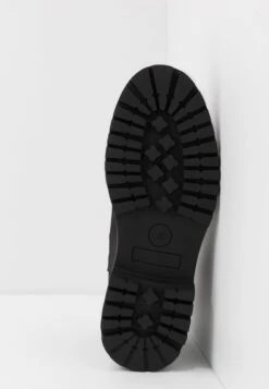 Pier One UNISEX - Stiefelette - Black 12 Pier One UNISEX - Stiefelette - Black -Bekleidungs Verkauf 3cdd5d0e98464557b3e6ff10c0d3bf9c