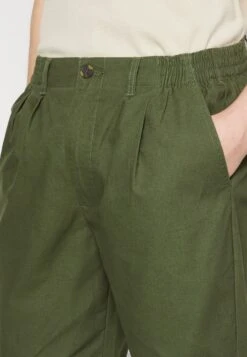 Pier One Stoffhose - Olive 10 Pier One Stoffhose - Olive -Bekleidungs Verkauf 40a330a31f5f4b608a54cdf0bdada324