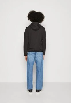 Pier One Regenjacke / Wasserabweisende Jacke - Black 10 Pier One Regenjacke / Wasserabweisende Jacke - Black -Bekleidungs Verkauf 4e357a4c9dc64463935acb495187a2e8