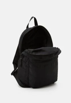 Pier One Tagesrucksack - Black 10 Pier One Tagesrucksack - Black -Bekleidungs Verkauf 5857bf9f87bd4921afcc6369b3f34f5d