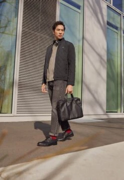 Pier One LEATHER - Business-Schnürer - Black 11 Pier One LEATHER - Business-Schnürer - Black -Bekleidungs Verkauf 6c614df4222a4f3185b9d5cc4267bfb8