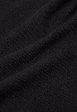 Pier One UNISEX - Schal - Black 11 Pier One UNISEX - Schal - Black -Bekleidungs Verkauf 701d3b4bbee84193948a226a24bafe22