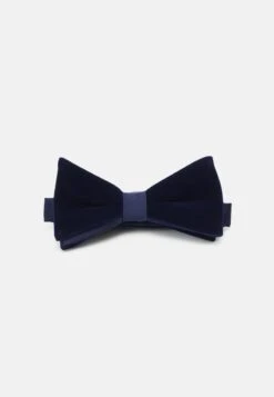 Pier One Fliege - Bordeaux 13 Pier One Fliege - Bordeaux -Bekleidungs Verkauf 70764eeac773499289b4b28436ebd27e