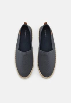 Pier One UNISEX - Espadrille - Dark Grey 11 Pier One UNISEX - Espadrille - Dark Grey -Bekleidungs Verkauf 78088d294b5a42328779bc35d556eee2