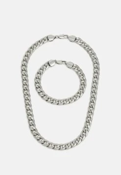 Pier One 2PACK SET - Halskette - Silver-coloured 11 Pier One 2PACK SET - Halskette - Silver-coloured -Bekleidungs Verkauf 8c39ffde39e843089dc5aef781e1957b 1