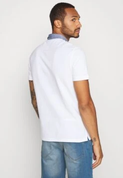 Pier One Poloshirt - White 10 Pier One Poloshirt - White -Bekleidungs Verkauf 908da87e0d164de68487c330cb98678f