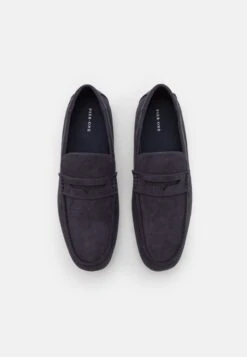 Pier One Slipper - Dark Blue 11 Pier One Slipper - Dark Blue -Bekleidungs Verkauf 92b6f3150a4341cbb22d7650b101cd6b