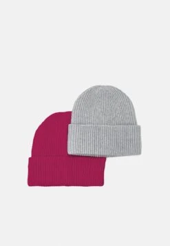 Pier One UNISEX 2 PACK - Mütze - Red/grey 11 Pier One UNISEX 2 PACK - Mütze - Red/grey -Bekleidungs Verkauf 974eebccedc348d4971691706216c905 1