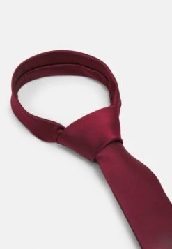 Pier One SET - Einstecktuch - Bordeaux 13 Pier One SET - Einstecktuch - Bordeaux -Bekleidungs Verkauf aed09475b193478794156dbb9c240258