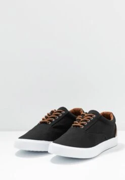 Pier One Sneaker Low - Black 10 Pier One Sneaker Low - Black -Bekleidungs Verkauf c4cf3565537c4ea1b44b68540f2735de