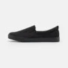 Pier One UNISEX - Slipper - Black -Bekleidungs Verkauf d388831517d042d395fc9d80f68e4aad