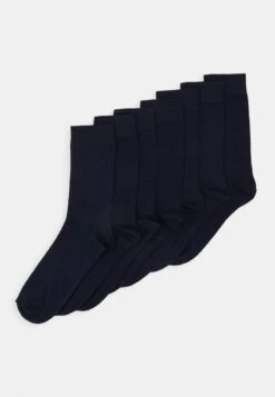 Pier One 7 PACK - Socken - White/black 13 Pier One 7 PACK - Socken - White/black -Bekleidungs Verkauf dc8308636e864c599d1d3a6b5f2d5846
