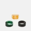Pier One 3 PACK - Ring - Black/green/orange 1 Pier One 3 PACK - Ring - Black/green/orange -Bekleidungs Verkauf e0e17c68eb394d738bc8f7b1176a270e